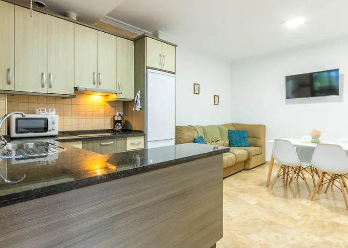 Flores De Mayo En Centro Lejlighed